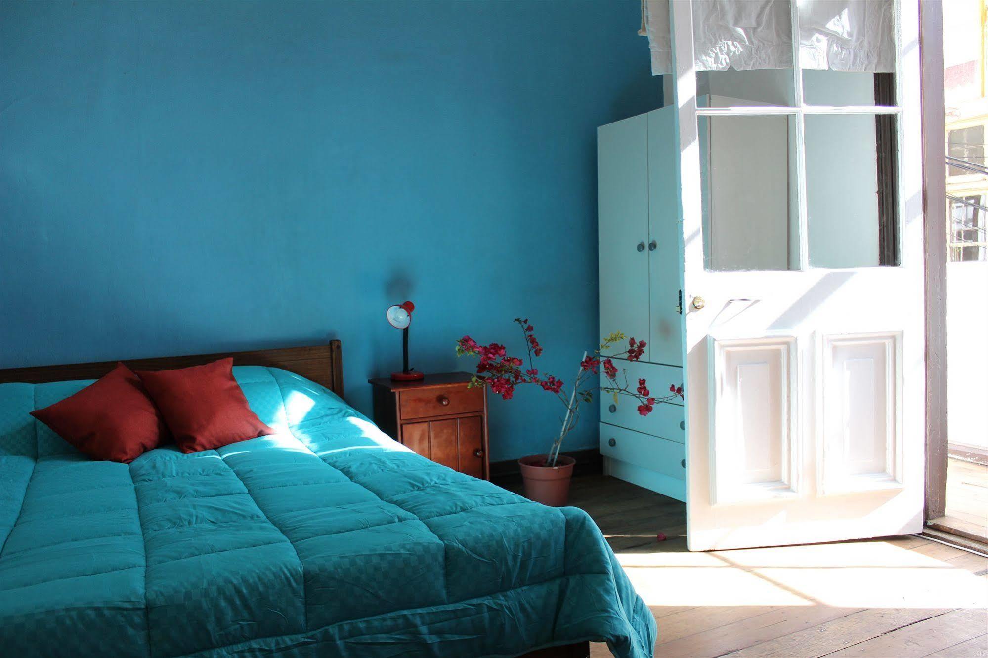 Casa Volante Hostal Вальпараисо Экстерьер фото